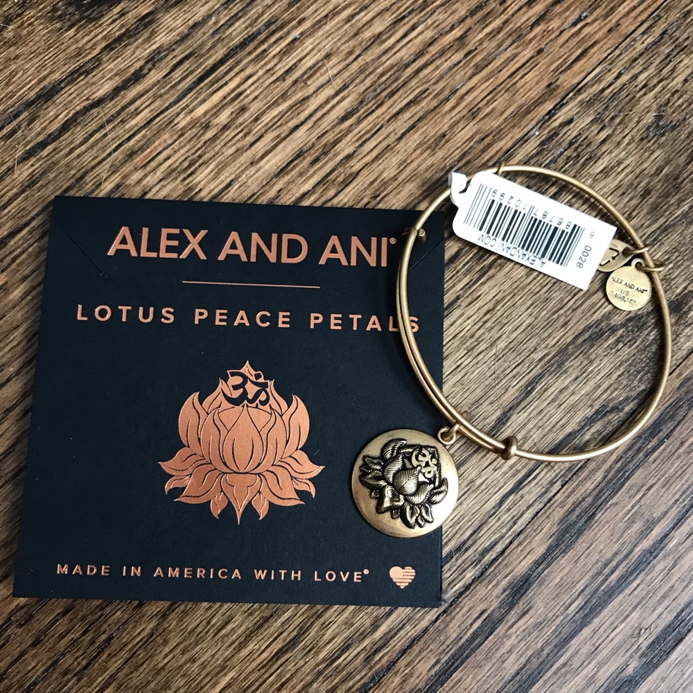 Lotus Petals Bangle